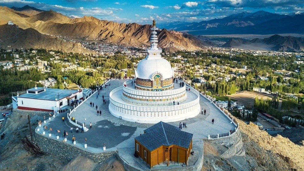 Leh Nubra Pangong Expedition photo 8