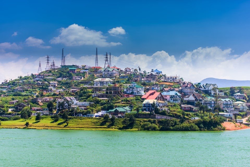 Exotic Sri Lankan Paradise — Hills, Tea Country & Beach photo 8