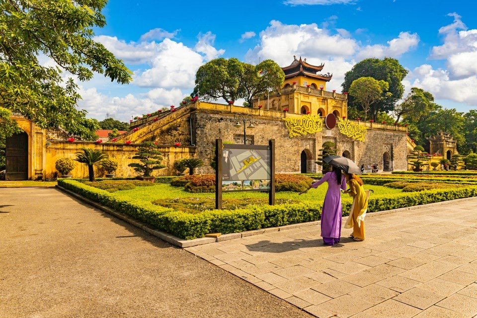 Best of Hanoi with Halong Bay — Tam Coc Escape