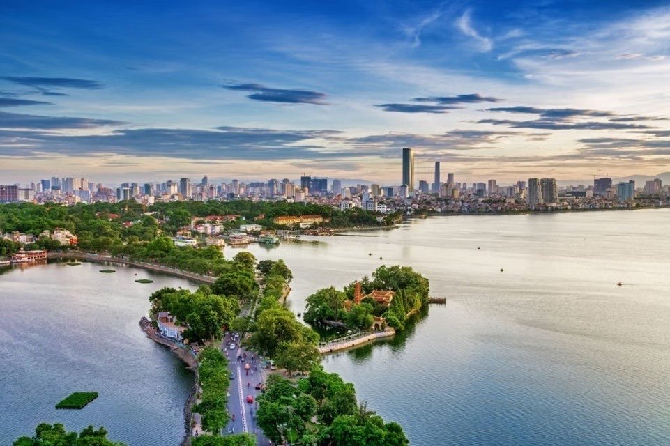 Best of Hanoi with Halong Bay — Tam Coc Escape photo 5