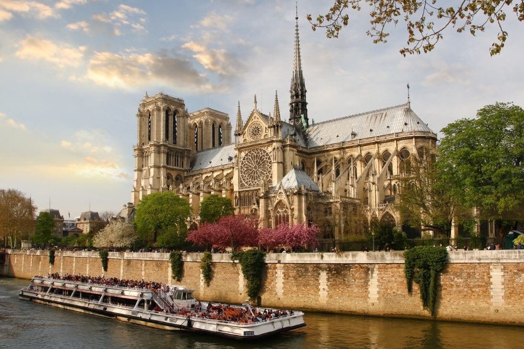 Europe Delights — Paris, Swiss Alps & Italy photo 2