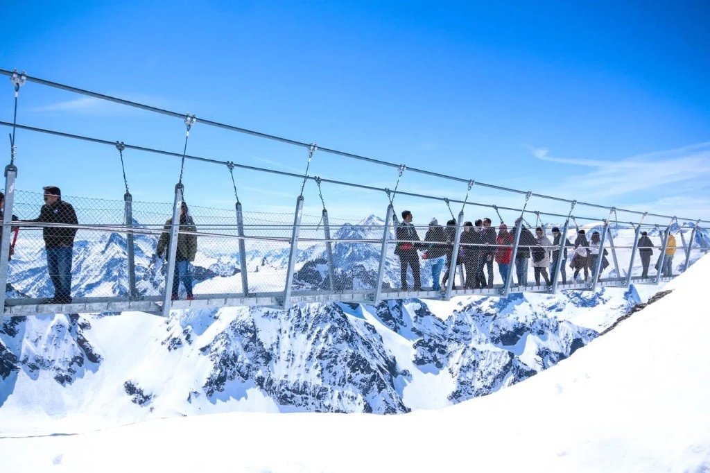 Europe Golden Trio — Amsterdam, Paris & Lucerne with Jungfraujoch