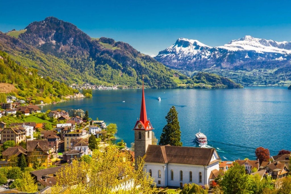 Europe Golden Trio — Amsterdam, Paris & Lucerne with Jungfraujoch photo 3