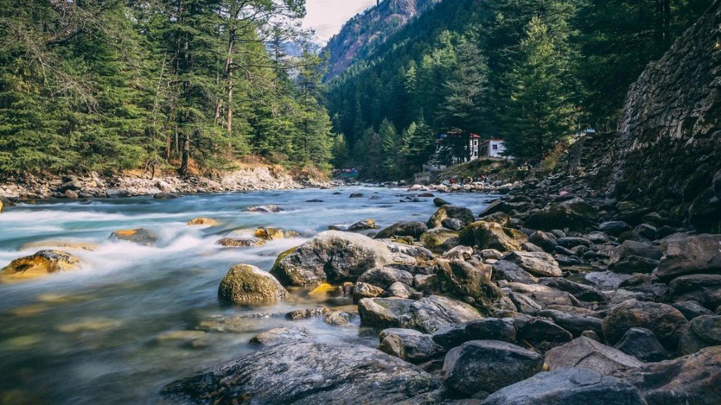 Manali Kasol Jibhi Adventure from Delhi photo 5